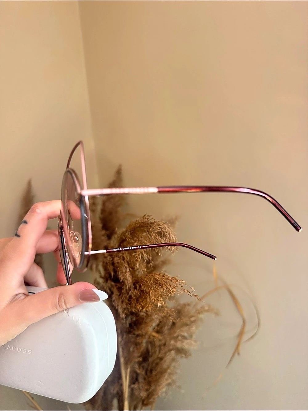 Marc Jacobs Round Metal Frame Glasses in Pink & Red - Picture 5 of 7